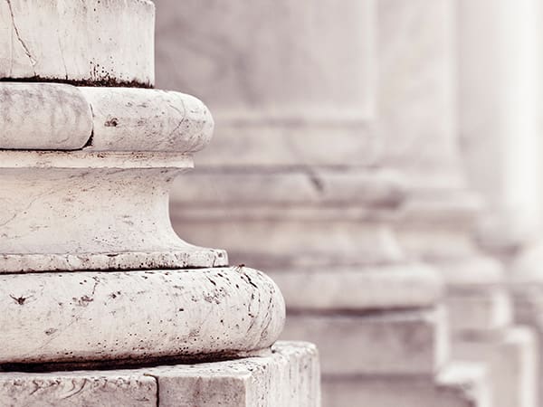 Decorative pillar image